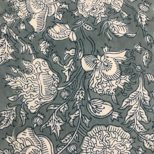 Tela de Algodón Estampada a Mano en Gris y Blanco |   Textil Indio Tradicional con Diseño Floral de Vid - Product Image 1