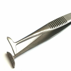 คีมจับยึดดวงตา WORLD PRECISION SURGICAL รุ่น WPS-EF-04 ขนาด 4 นิ้ว เครื่องมือผ่าตัดหู คอ จมูก ทำจากสแตนเลสสตีล สำหรับจับยึดดวงตาอย่างแม่นยำ - Product Image 4