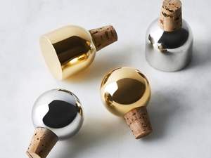 Decorative handcrafted metal <b>bottle</b> <b>stopper</b> perfect for gifting during housewarming parties and celebrations - Product Image 3