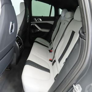 BMW X6 M Competition 2024, Superventas, Motor V8 de 4.4L DOHC 32V con Tecnología TwinPower Turbo, Paquete de Transmisión Automática de Venta Rápida - Product Image 5