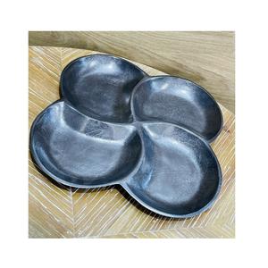 Bol de service de cuisine moderne en aluminium plaqué or, écologique, à quatre compartiments, pour fruits secs, collations et biscuits - Product Image 2