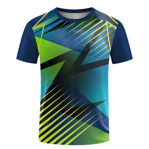 T-shirts de course à pied pour hommes imprimés par sublimation personnalisée T-shirt en polyester à séchage rapide T-shirt Slim Fit vêtements de sport pour hommes - Product Image 4