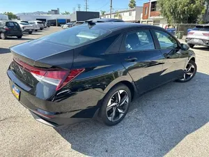 2023 Hyunda ELANTRA SEL - Product Image 3