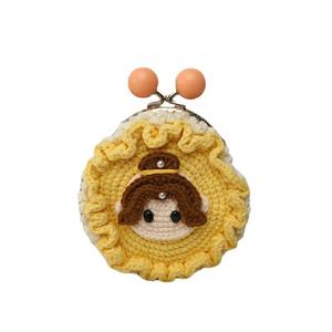 Sac à bandoulière mini exquis fait main au crochet, motif dessin animé, porte-monnaie en fil tricoté avec fermoir, en coton, à ouverture facile, Acki - Product Image 5