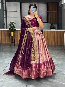 Ensemble Lehnga entièrement cousu avec duppta et chemisier en feuille de soie Tussar - Product Image 4