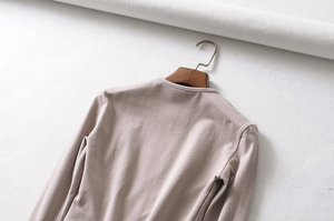 Camiseta OEM de alta calidad con cuello redondo y logotipo impreso personalizado al por mayor, camiseta bordada de manga larga y corta, ropa para mujer - Product Image 5