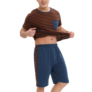 Conjunto de camisa corta para hombre, cuello redondo, manga corta, diferentes colores, ropa de verano, camisetas y pantalones cortos de poliéster - Product Image 4