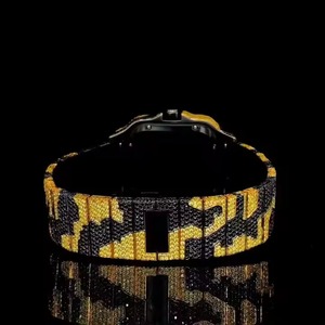 Montre analogique de luxe personnalisée en moissanite glacée avec diamant nouveauté cadran carré en verre affichage de haute qualité en acier inoxydable hanche - Product Image 5