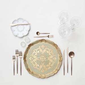 Placa de cargador de estilo antiguo en metal fuerte para una hermosa decoración de bodas y una experiencia de cena familiar formal - Product Image 2