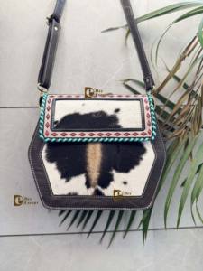 Gypsy Boho élégant femmes à la main en métal fourrure cuir sac à bandoulière léger à la main Western à la mode multi-usage Messenger - Product Image 3