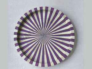 Bandeja con incrustaciones de hueso y resina de primera calidad Bandeja decorativa hecha a mano única para aperitivos, bebidas, mesa, sala de estar, entretenimiento - Product Image 2