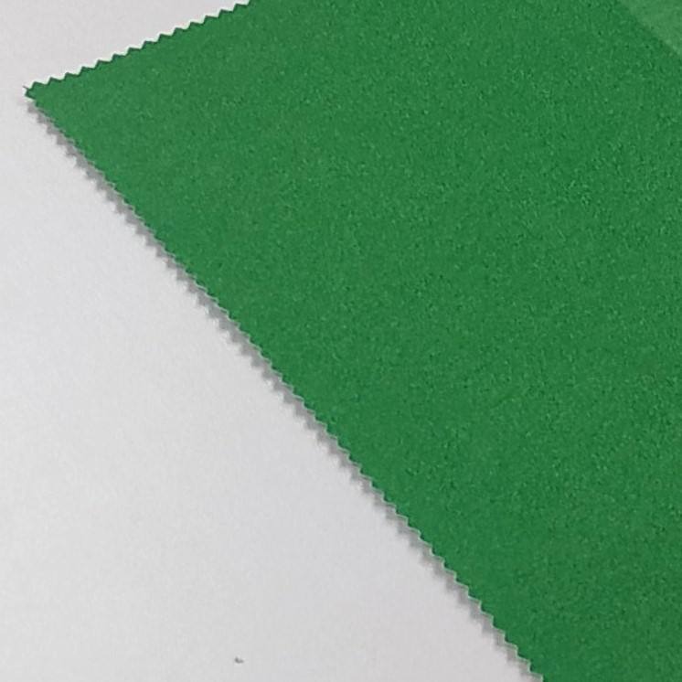 สีเขียว