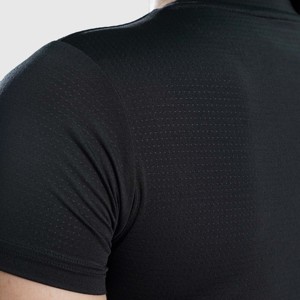 Haut de yoga court W024 noir – T-shirt court confortable et élégant - Product Image 6