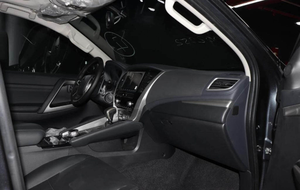 MONTERO SPORT ELITE 2023 USADO, 3.0L GASOLINA V6 - Product Image 5