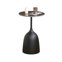 Table d'appoint ronde contemporaine en fer avec finition mate et design minimaliste élégant pour les intérieurs modernes de maison et de bureau