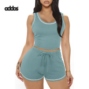 Ropa de mujer de calidad premium Logotipo personalizado Ropa deportiva Conjunto corto de gran tamaño Conjunto de dos piezas de algodón con capucha y pantalones cortos para mujer - Product Image 1