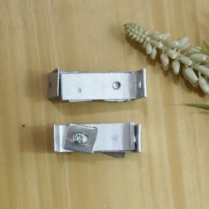 Accessoires élégants pour rideaux de fenêtre indonésiens Embrasses et cantonnières élégantes pour améliorer facilement votre décoration intérieure - Product Image 1