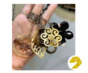 Llavero de Cuerno Auténtico Hecho a Mano de Vietnam, Regalo de Cumpleaños, Llavero de Cuerno Único, Artesanía Natural Hecha a Mano - Product Image 3