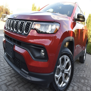 Listo para Enviar: Jeep Compass AWD 2.0T LATITUDE-EDITION (TURBO) 2025 Seminuevo con 3 Años de Garantía - Product Image 1