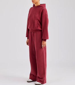 Conjunto de Dos Piezas de Chándal para Mujer de Alta Calidad, Personalizado, 100% Algodón, con Capucha, Pantalones Acampanados Sólidos con Bolsillos Laterales - Product Image 4