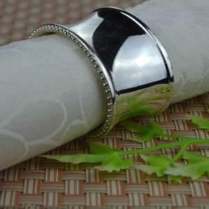Décoration de table de dîner rond de serviette en acier inoxydable argenterie rond de serviette en métal pour décor de fête de mariage et salle à manger élégante - Product Image 2