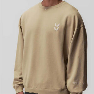 Sweat-shirt à col rond classique pour hommes, doux et durable pour un usage décontracté. - Product Image 5