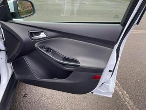 FORD FOCUS USADO CON VOLANTE A LA IZQUIERDA/DERECHA - Product Image 6