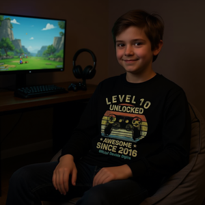 T-shirt a maniche lunghe ufficiale per il 10° compleanno a tema gaming, con numero 10 sbloccato, promozionale - Product Image 3