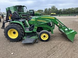Utilisé pour le tracteur à roues John Deere 3720 avec composants principaux du moteur - Product Image 3