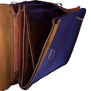 Esta es una auténtica bolsa de cuero marrón para mapas o planos del ejército soviético. - Product Image 4