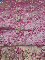 YX1236 Vente en gros de tous types de tissus brodés de luxe, polyester, tissu brodé 3D gaufré, fil teint en or, pour vêtements