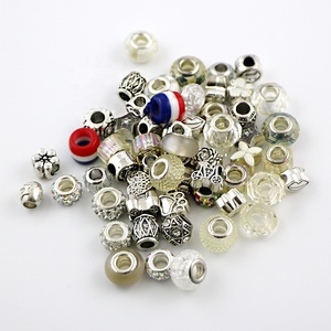 60 pièces de perles <span class=keywords><strong>fantaisie</strong></span> mixtes pour la <span class=keywords><strong>fabrication</strong></span> de <span class=keywords><strong>bijoux</strong></span>, accessoires de <span class=keywords><strong>fabrication</strong></span> de bracelets, perles en acrylique scintillantes pour stylos à perles - Product Image 6