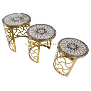 Tables d'appoint modernes design anciennes basses Tables de centre d'intérieur et d'extérieur de différentes tailles conçues à la main à vendre - Product Image 3