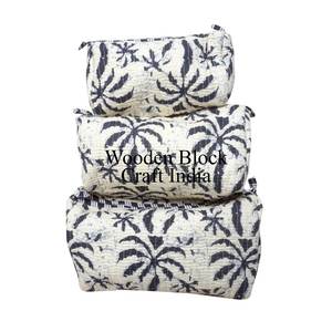 Nouvel ensemble de 3 trousses de toilette en tissu matelassé à imprimé palmier élégant, durable, organiseur de voyage, trousses de maquillage pour femmes - Product Image 6