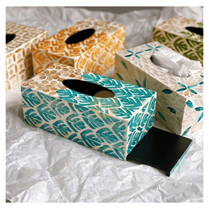 Boîte à mouchoirs en bois nacre, support à mouchoirs en bois avec incrustation de coquillages pour un style intérieur luxueux, origine Vietnam - Product Image 5