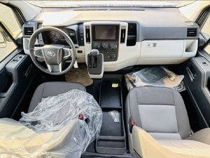 NUEVO Hiace 2025, 3.5L, 13 Asientos, 4 Cilindros, Potencia 277hp, 4x2, Combustible Gasolina, Tracción Trasera, Transmisión Automática, Volante a la Izquierda - Product Image 2