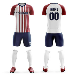 Kit de football respirant personnalisé Service OEM Maillots de football personnalisés et uniformes de football Ensembles de maillots de football sublimés - Product Image 6