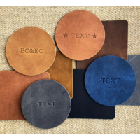 Ensemble de sous-verres en cuir de veau chêne vintage élégant Logo en relief point de luxe tapis de boisson décor de Table en vrac cadeau d'exportation haut fournisseur