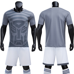 Uniforme de football unisexe avec logo personnalisé prix de gros service OEM ensembles de découpe automatisée conception 100% polyester séchage rapide élevé - Product Image 5