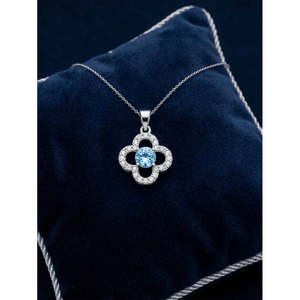NOVAMART Fine Genna Silver <b>Pendant</b> Chain <b>Emerald</b> Cut Flower Geometric Design Featuring Zircon Pearl Rhodium-Plated Trendy Classi - Product Image 2
