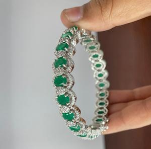 Brazalete Abrible de Plata de Primera Calidad con Acabado Plateado de Moda para Bodas y Compromisos, Colección para Fiestas, para Mujer - Product Image 3