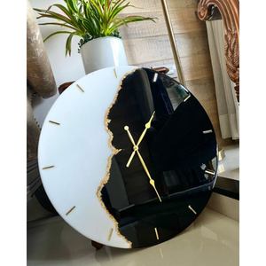 Horloge murale en résine brillante avec motif de vagues océaniques adaptée aux chalets de plage ou aux thèmes de décoration intérieure côtière - Product Image 4