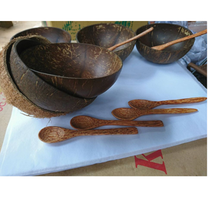 Tazón de cáscara de coco liso y pulido, ideal para exhibición de aperitivos o almacenamiento de cocina con atractivo orgánico - Product Image 4