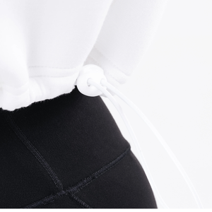 Veste courte zippée blanche pour femme, manches longues, coupe structurée, style athleisure minimaliste - Product Image 5