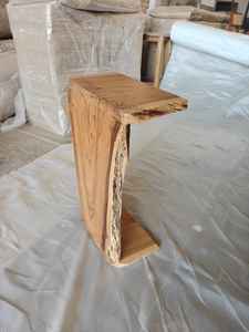 Table d'appoint scandinave en bois de teck massif à bord vif, fabriquée à la main, écologique, durable, design européen - Product Image 3