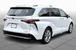 Toyota Sienna Platinum FWD 2024 Usada - Lista para Enviar - Product Image 5