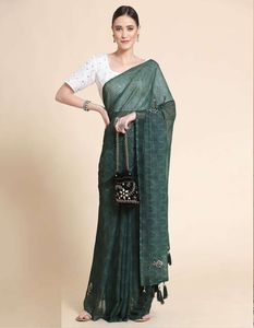 Saree Georgette de créateur indien dernier cri pour adultes travail de broderie lourd et chemisier de couleur attrayante pour la fête - Product Image 3