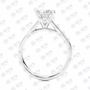 Anillo de moissanita solitario de corte princesa TCW 2,30 para mujer, anillo de amor de banda de regalo de aniversario y cumpleaños acentuado - Product Image 4