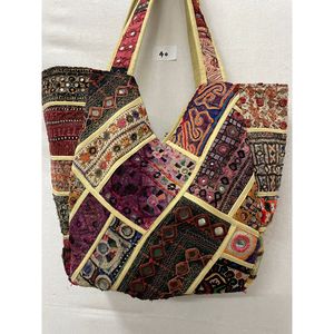 Banjara-Bolso tradicional hecho a mano con espejo para mujer, bolsa de mano étnica, Zari bohemio, bordado, indio, venta al por mayor - Product Image 1
