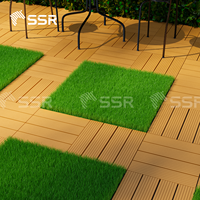 Tuile de terrasse en composite 4 lattes WPC carreaux de terrasse résistant à l'eau pour les projets d'entrée de balcon de patio